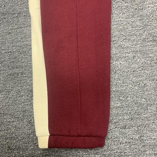 フィアオブゴッドコピー  FEAR OF GOD ESSENTIALS FOGシリーズのパンツ
