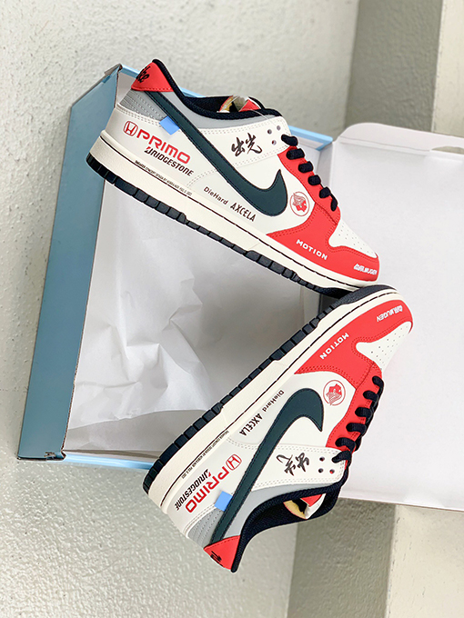 ナイキコピー MU GEN x Nike SB Dunk Low