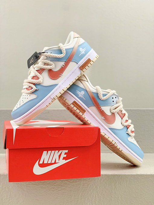 ナイキコピー MU GEN x Nike SB Dunk Low