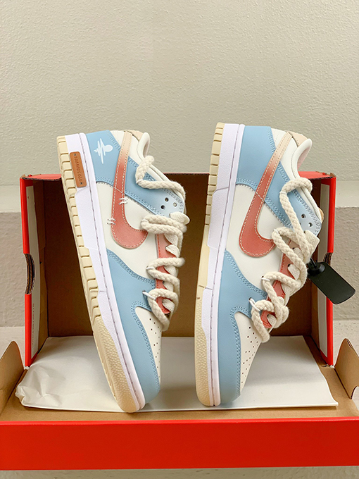ナイキコピー MU GEN x Nike SB Dunk Low