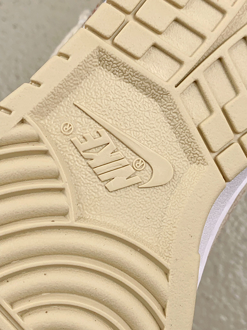 ナイキコピー MU GEN x Nike SB Dunk Low