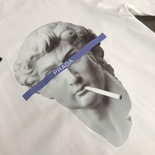 プラダ  プリント加工ロゴ半袖Tシャツ