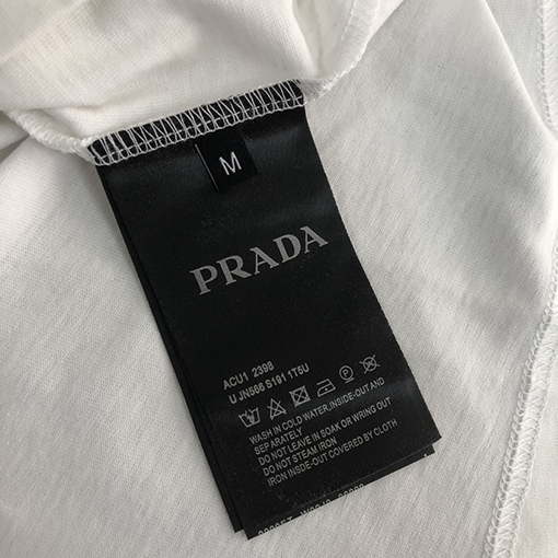 プラダ  プリント加工ロゴ半袖Tシャツ