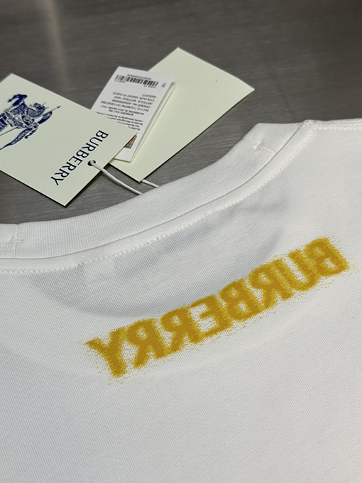 バーバリー   落書き軍馬クルーネック半袖Tシャツ