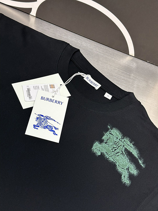 バーバリー   落書き軍馬クルーネック半袖Tシャツ
