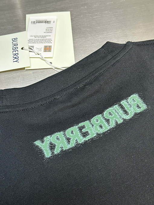 バーバリー   落書き軍馬クルーネック半袖Tシャツ