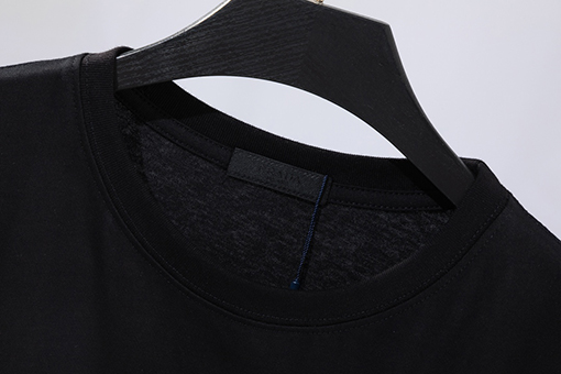 プラダ  クラシックな刺繍三角マークの後ろのデジタルプリント半袖Tシャツ