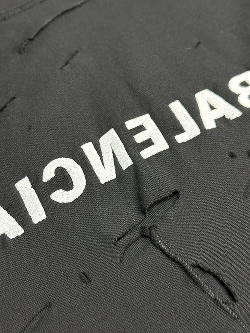 バレンシアガスーパーコピー  鏡面ファッション刺繍ロゴ破壊半袖Tシャツ