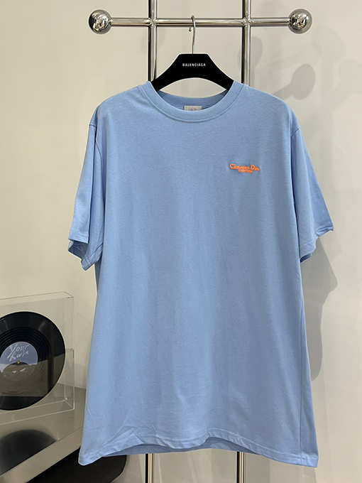 ディオール  新しい な刺繍の小さな文字の半袖Tシャツ