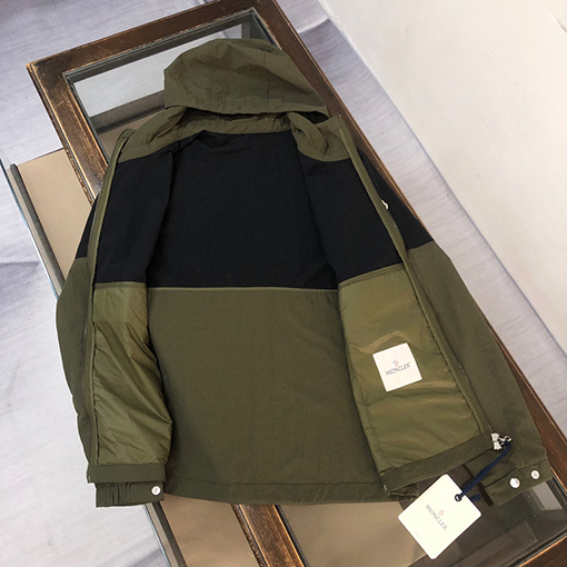 モンクレール 新しいフード付きウインドブレーカージャケット