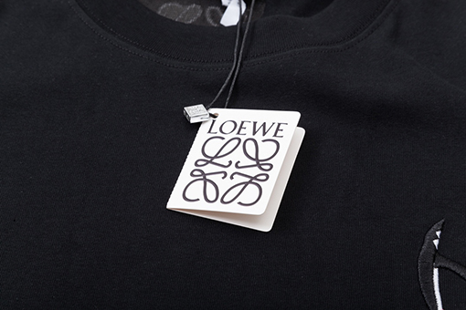 ロエベ  刺繍ペンギンアルファベットロゴ半袖Tシャツ