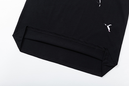 ロエベ  刺繍ペンギンアルファベットロゴ半袖Tシャツ