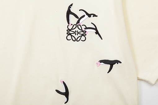 ロエベ  刺繍ペンギンアルファベットロゴ半袖Tシャツ