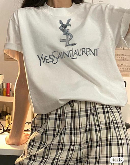 サンローランコピー  クラシックプリントロゴアルファベット半袖Tシャツ