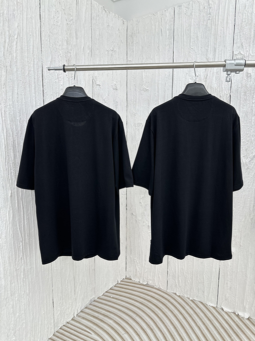 フェンディ  新しいファッションラウンドネック半袖Tシャツ