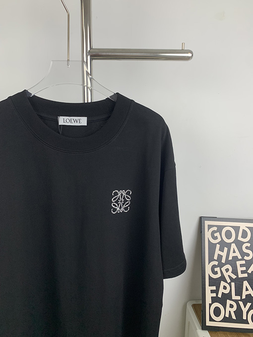 ロエベ  新しい小さなロゴの立体ロゴの半袖Tシャツ