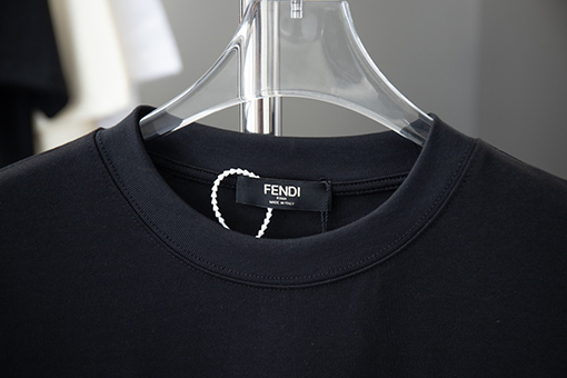 フェンディ  胸ジッパーポケットステッチ半袖Tシャツ