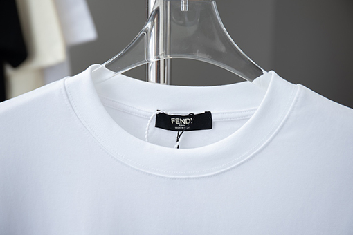 フェンディ  胸ジッパーポケットステッチ半袖Tシャツ