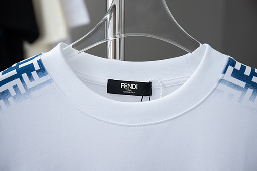 フェンディ  ダブルプリントカラフルダブルF半袖Tシャツ