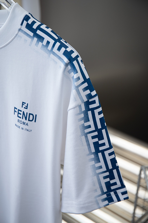 フェンディ  ダブルプリントカラフルダブルF半袖Tシャツ