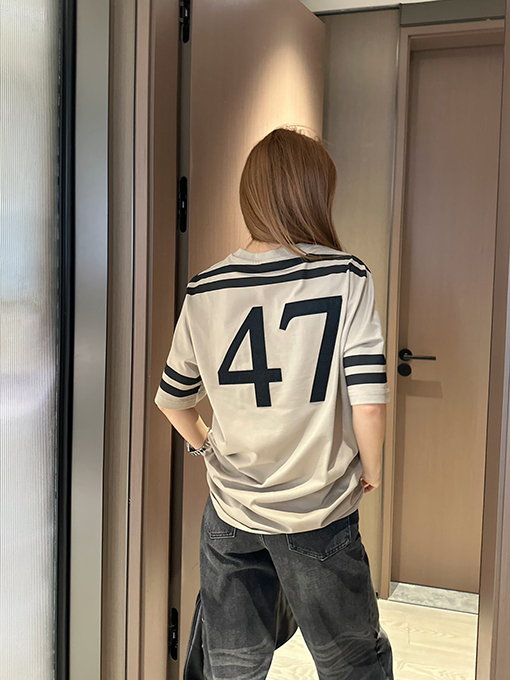 ディオールスーパーコピー  新しい47ロゴ刺繍ニット半袖Tシャツ