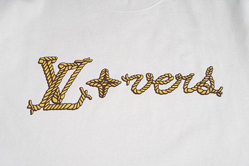 ルイヴィトンコピー  胸と背中のロゴプリント半袖Tシャツ