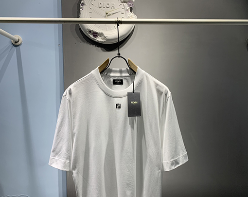 フェンディ メタリックFFラベリングファッションTシャツ