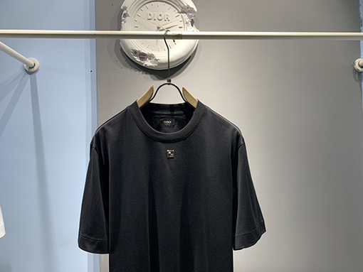 フェンディ メタリックFFラベリングファッションTシャツ
