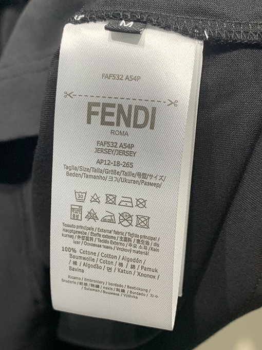 フェンディ メタリックFFラベリングファッションTシャツ