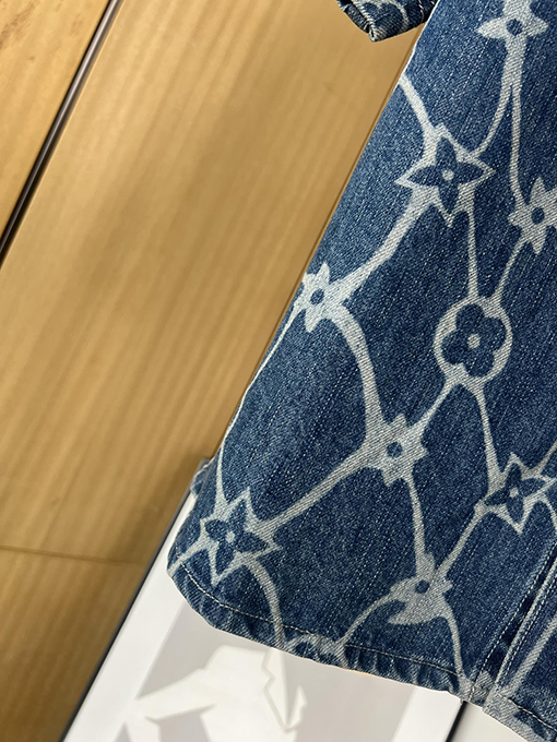 ルイヴィトン  新しいプリント半袖デニムシャツ