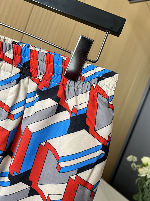グッチコピー 新しいシルクプリントショーツ
