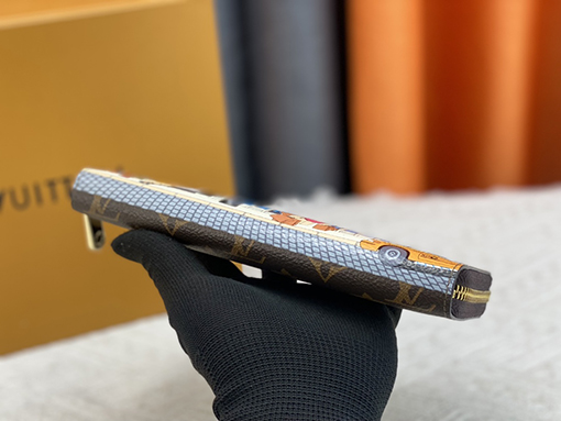 ルイヴィトンコピー 多機能印刷ラウンドジップ 財布 M60017