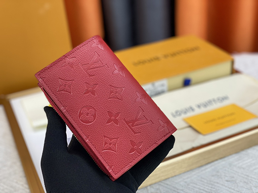 ルイヴィトン  エンボス加工 多機能ミニ 財布 M60235