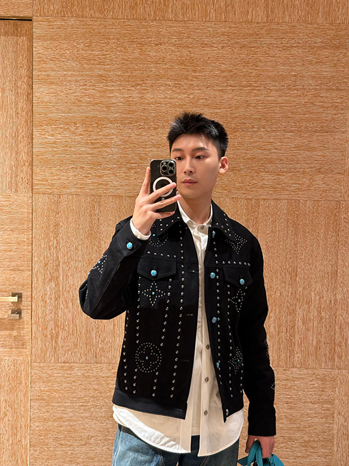 ルイヴィトン レディース24 FW 秋冬新作リベット装飾ロゴフラワーデニムジャケット