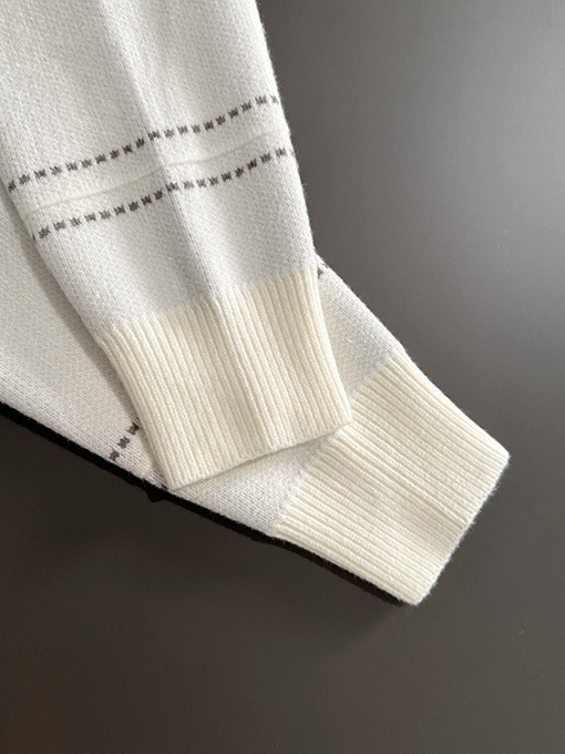 モンクレール 新しいロゴバッジ刺繍ロゴクルーネックセーター