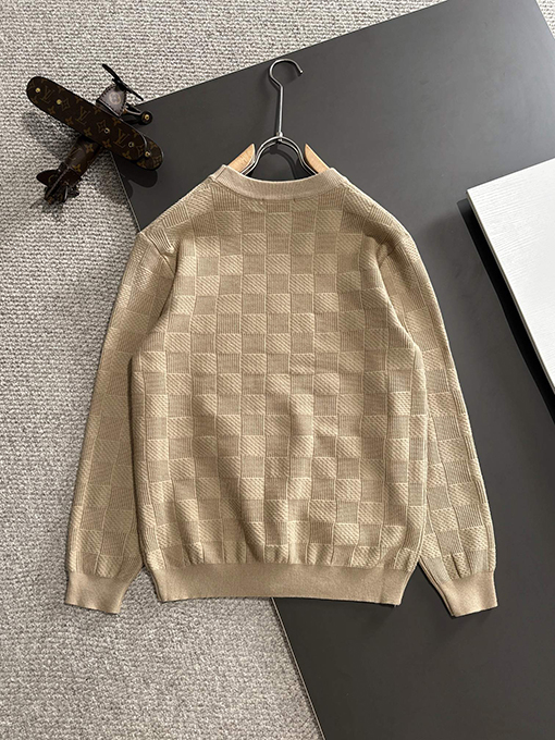 ルイヴィトンスーパーコピー 新しいロゴバッジ刺繍ロゴクルーネックセーター