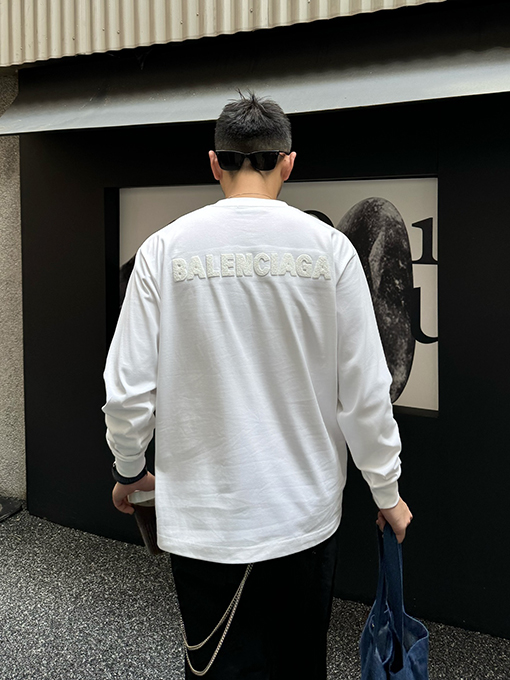 バレンシアガ 刺繍ラウンドネック長袖Tシャツ