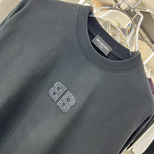 バレンシアガ 刺繍ラウンドネック長袖Tシャツ