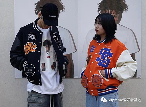 シュプリーム  秋冬コレクションTIGER VARSITY JACKET刺繍ラベリングタイガーベースボール服