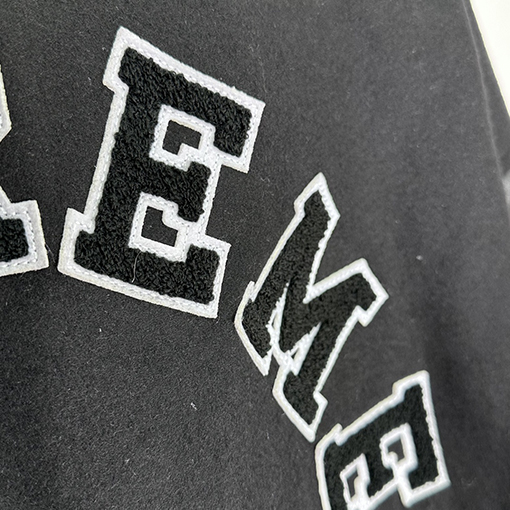 シュプリーム  秋冬コレクションTIGER VARSITY JACKET刺繍ラベリングタイガーベースボール服