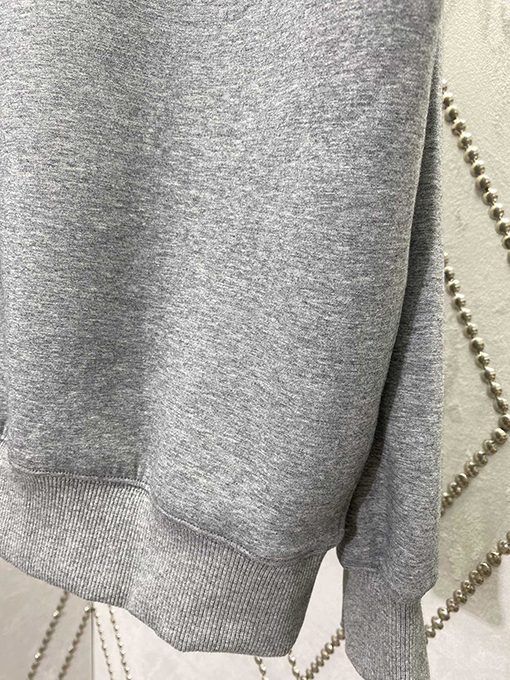 グッチ 新しいグレーのビスコースニットパーカー