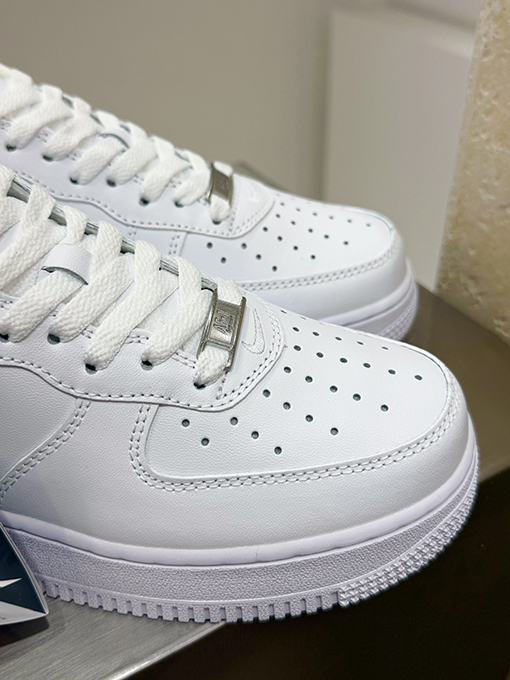 Supreme x Nike Air Force 1 Low'07