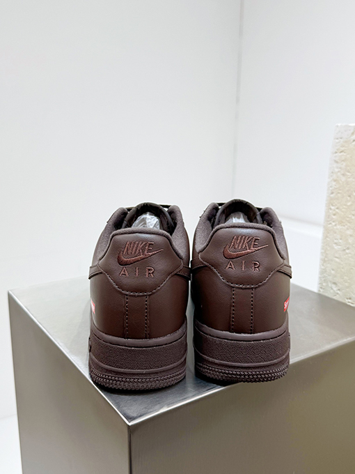 Supreme x Nike Air Force 1 Low'07