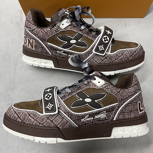 ルイヴィトンコピー Louis V Trainer Sneaker 24FW マジックテープシリーズ スニーカー