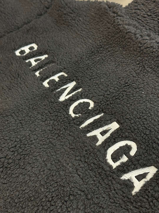 バレンシアガ 刺繍テディコート