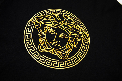 フェンディ X ヴェルサーチ連名前後ゴールド刺繍半袖Tシャツ