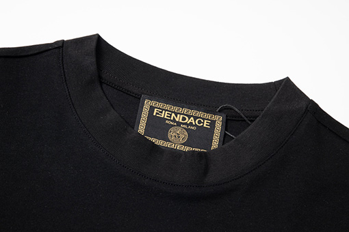 フェンディ X ヴェルサーチ連名前後ゴールド刺繍半袖Tシャツ