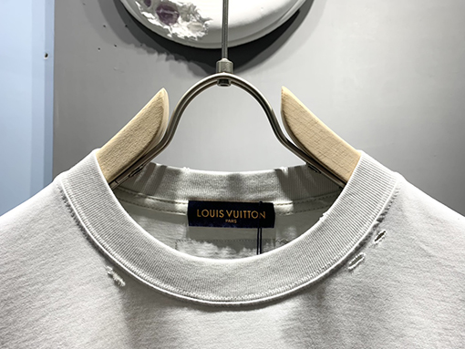 ルイヴィトン新しいのプリントTシャツ