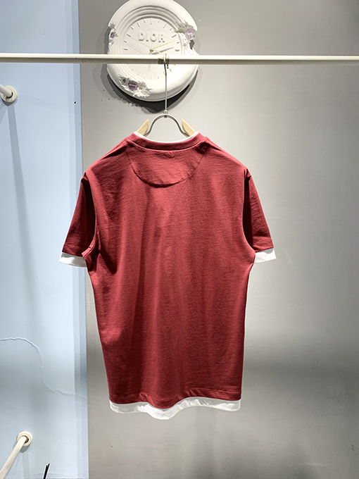 プラダコピー2層のコントラストTシャツ