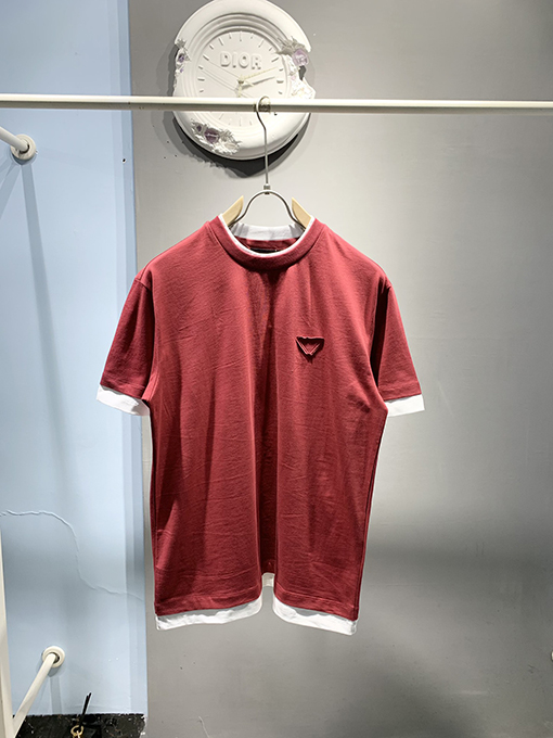プラダコピー2層のコントラストTシャツ